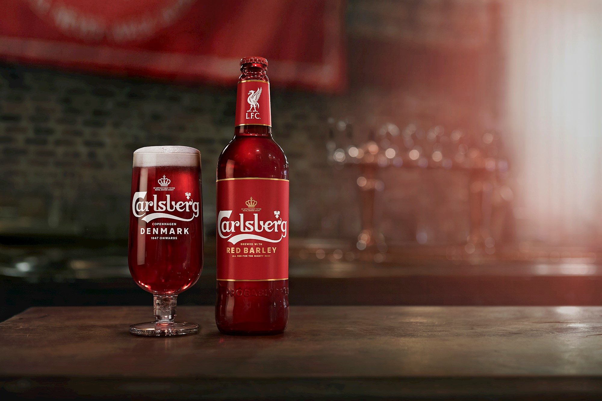 Newsroom Carlsberg Goes All Red For Liverpool Fc Fans Carlsberg Group